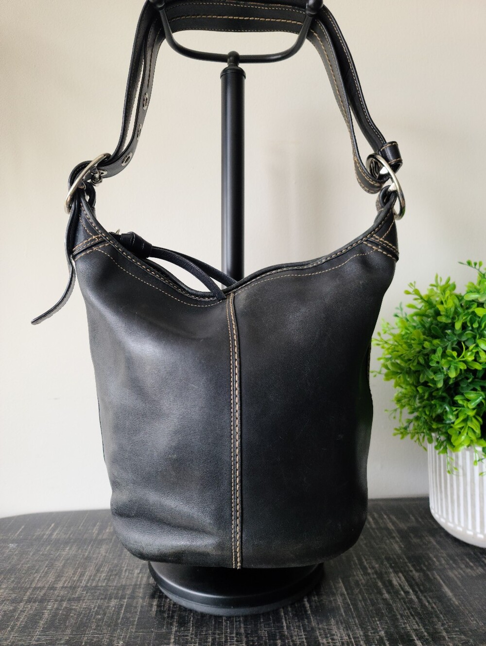 Coach Vintage Black Leather Bleecker Duffle Bucket Bag #F13353 - Picture 9 of 15